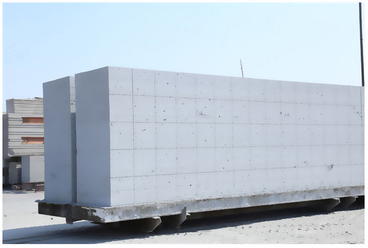 价格加气块 加气砌块 轻质砖气孔结构及其影响因素